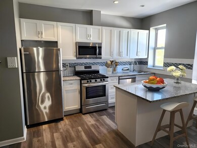 45-01 Ditmars Blvd unit 2R, Astoria, NY 11105 - photo 6