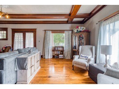 70 Log Cabin St, Independence, OR 97351 - photo 7