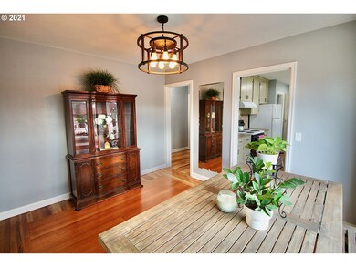 580 N Grant St, Canby, OR 97013 - photo 5