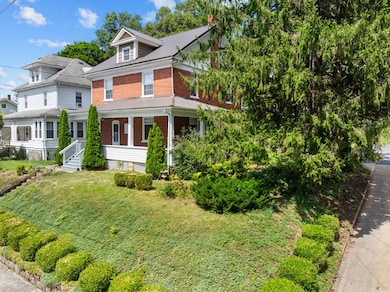 2101 Jefferson St, Bluefield, WV 24701 - photo 2