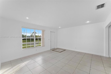 5511 SW 36th Ct, Davie, FL 33314 - photo 4