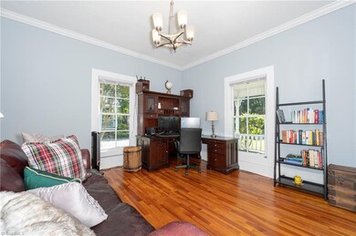 511 Stockton St, Statesville, NC 28677 - photo 5