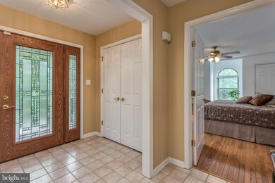 823 Seven Oaks Dr, Bentonville, VA 22610 - photo 4