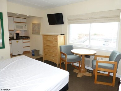 870 E 7th St unit 424, Ocean City, NJ 08226 - photo 4