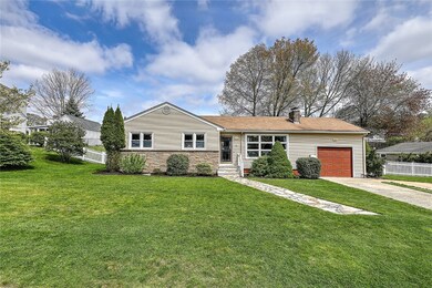19 Roslyn Ave, Cranston, RI 02910 - photo 2