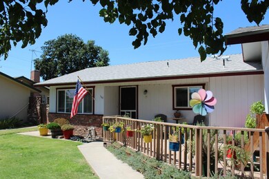 Large front deck with plants