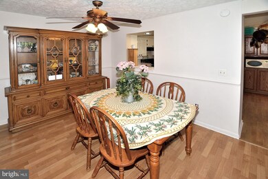 3713 Mazewood Ln, Fairfax, VA 22033 - photo 6