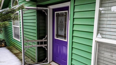 02-Front Door 380 Seagrove Lp
