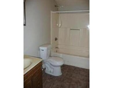 6 Grant St unit 5, Taunton, MA 02780 - photo 7