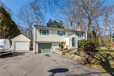 51 Greenwood Dr, Wakefield, RI 02879 - photo 2
