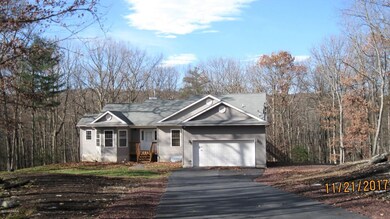 161 Apple Dr, Milford, PA 18337 - photo 2