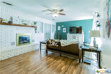 2302 Phyllis Dr, Copperas Cove, TX 76522 - photo 3