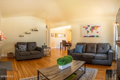 2712 Altura Ave, El Paso, TX 79930 - photo 3