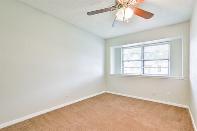 9714 Santa Monica Blvd, Houston, TX 77089 - photo 6