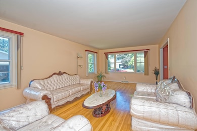 1414 Fox Hollow Rd, Schenectady, NY 12309 - photo 6