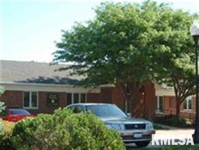 1912 Middle Rd unit 400, Bettendorf, IA 52722 - photo 2