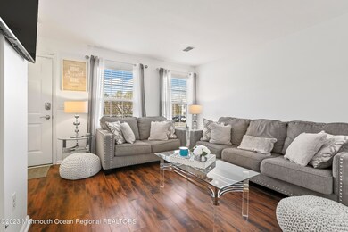 712 Leadership Ct unit 712, Toms River, NJ 08755 - photo 3