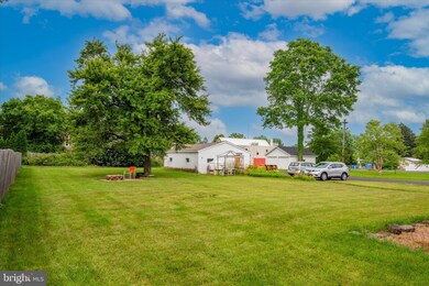 681 Park Rd, Lansdale, PA 19446 - photo 3