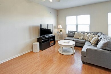 8847 Doak Ln, Houston, TX 77075 - photo 6