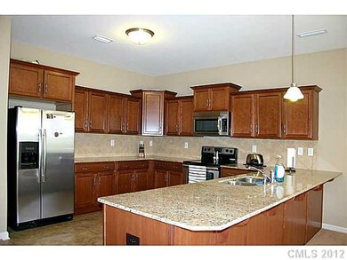 1162 Valley St, Statesville, NC 28677 - photo 4