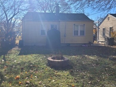 1721 E Milton Ave, Hazel Park, MI 48030 - photo 5