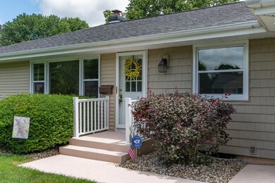 3323 Croyden-29