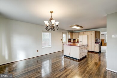 938 Genine Ct, Glen Burnie, MD 21060 - photo 6