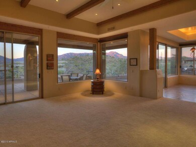 004_Family Room