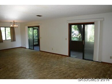 Great Room toward Lanai