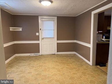 95 E Main St, Leola, PA 17540 - photo 3