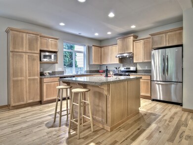 2815 209th St SW, Lynnwood, WA 98036 - photo 4