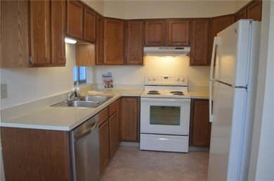 65 Pine Point Rd unit 10, Scarborough, ME 04074 - photo 6