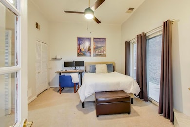 2134 N Winchester Ave unit A, Chicago, IL 60614 - photo 5