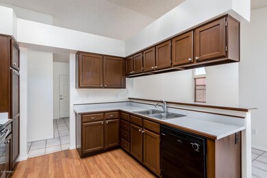 3613 N Heather Ln - MLS-16