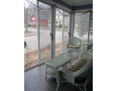 23 Peace St unit 23, Hopedale, MA 01747 - photo 3