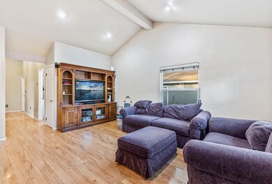 443 SW H St, Grants Pass, OR 97526 - photo 4