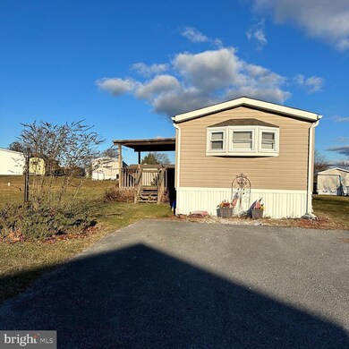 1024 Warm Spring Rd unit 62, Chambersburg, PA 17202 - photo 2