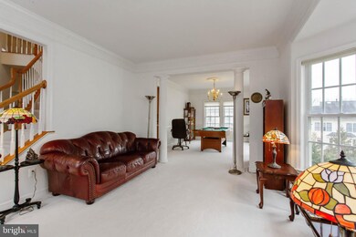 1915 Powells Landing Cir, Woodbridge, VA 22191 - photo 4