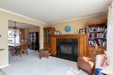 36 Oakbrook Dr, Bettendorf, IA 52722 - photo 6