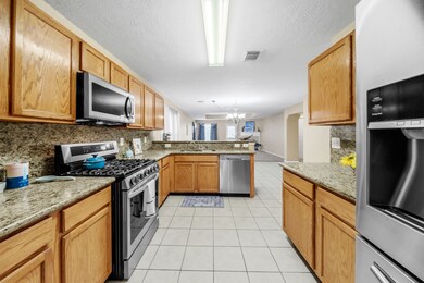 9215 Canady Park Ln, Houston, TX 77075 - photo 4