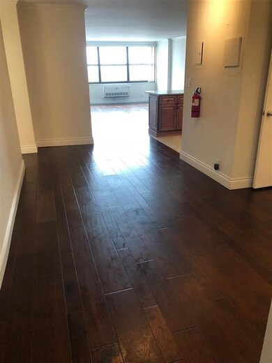 The Galaxy Towers unit 36D, Guttenberg, NJ 07093 - photo 2