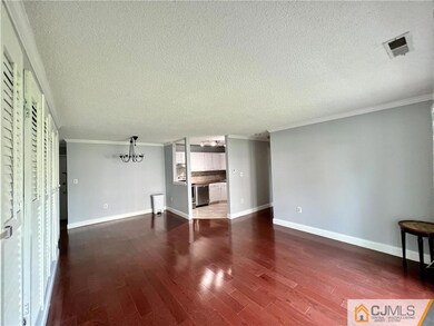 7311 Tamarron Dr, Plainsboro, NJ 08536 - photo 4