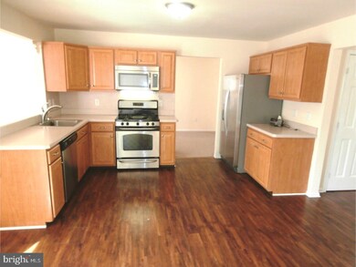 18 Oakton Dr, Atco, NJ 08004 - photo 2