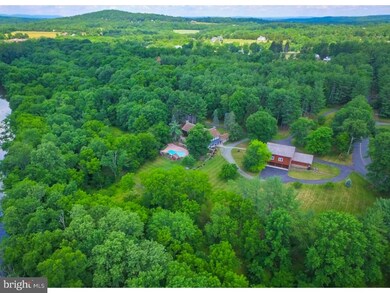 726 Bergeys Mill Rd, Schwenksville, PA 19473 - photo 3