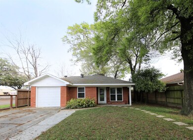 4718 Billingsley St, Houston, TX 77009 - photo 2