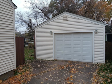 1108 Oakdale Ave, Saint Paul, MN 55118 - photo 3