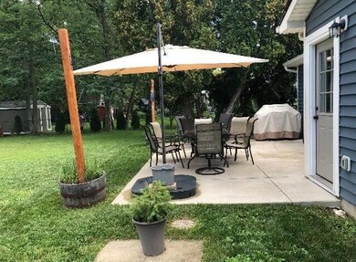 6759EMerwinSideUmbrella