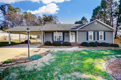 212 Woody Ct, Gastonia, NC 28056 - photo 2
