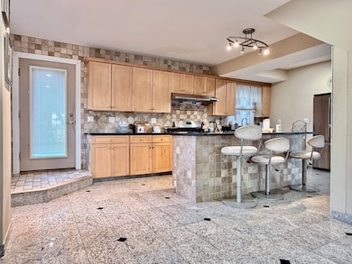 88 Rocky Rest Rd, Shelton, CT 06484 - photo 3