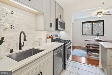 6063 Majors Ln unit 6, Columbia, MD 21045 - photo 2